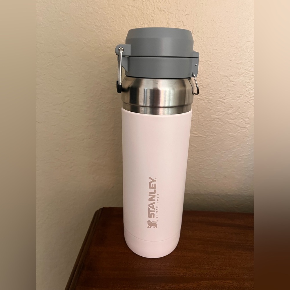 STANLEY Quick Flip GO Water Bottle 36 oz